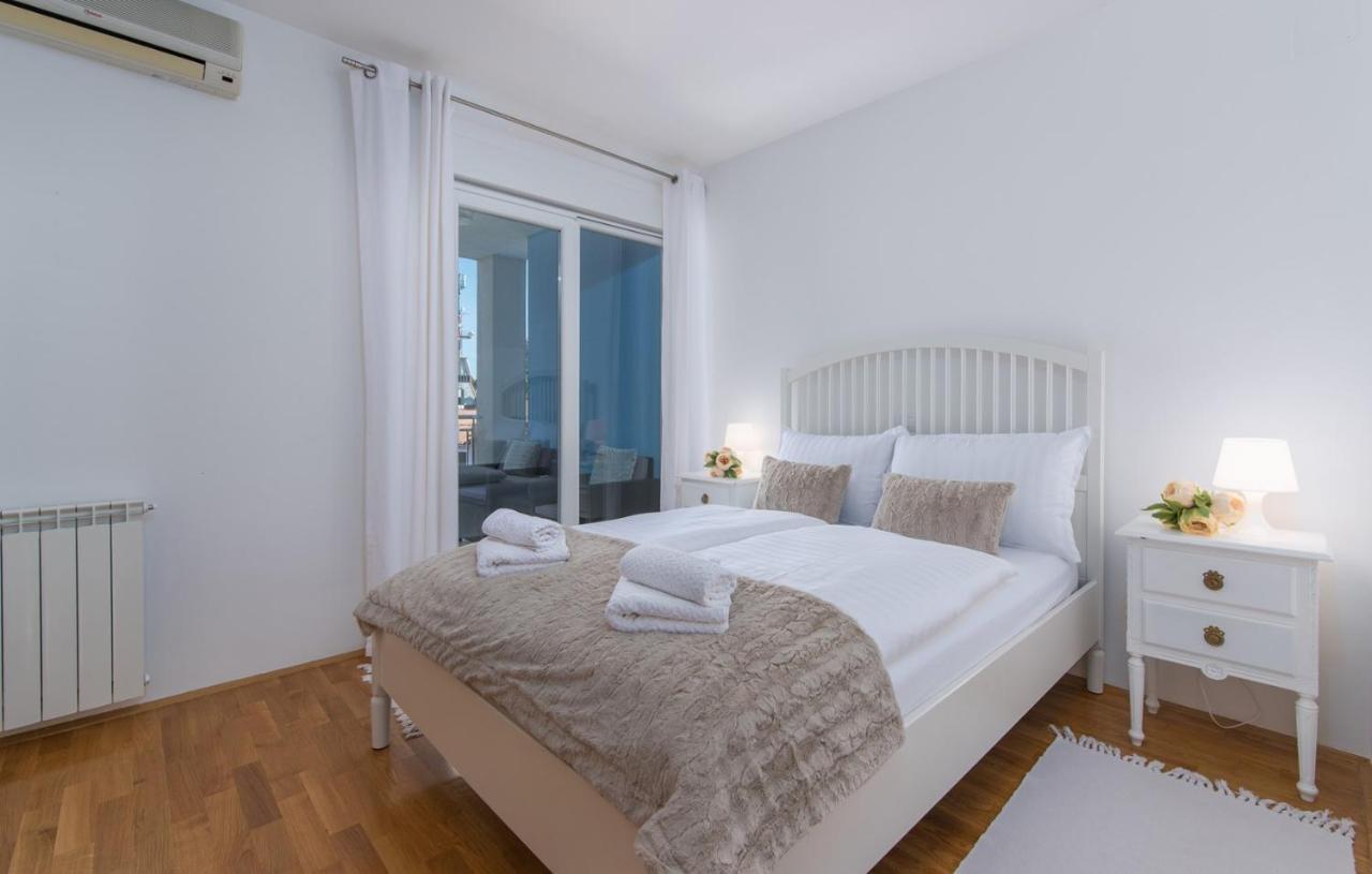Apartment Melarnian Near The Beach In Umag Exteriér fotografie
