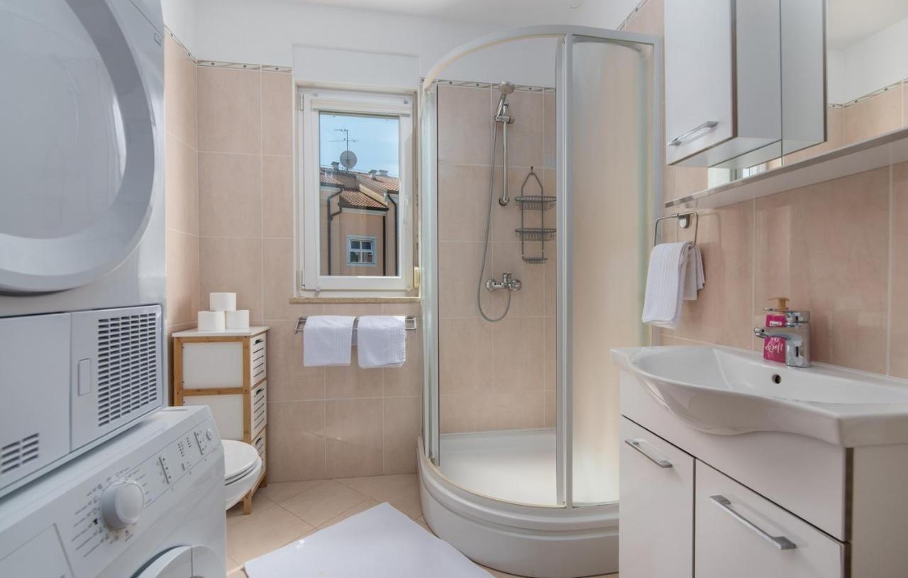 Apartment Melarnian Near The Beach In Umag Exteriér fotografie