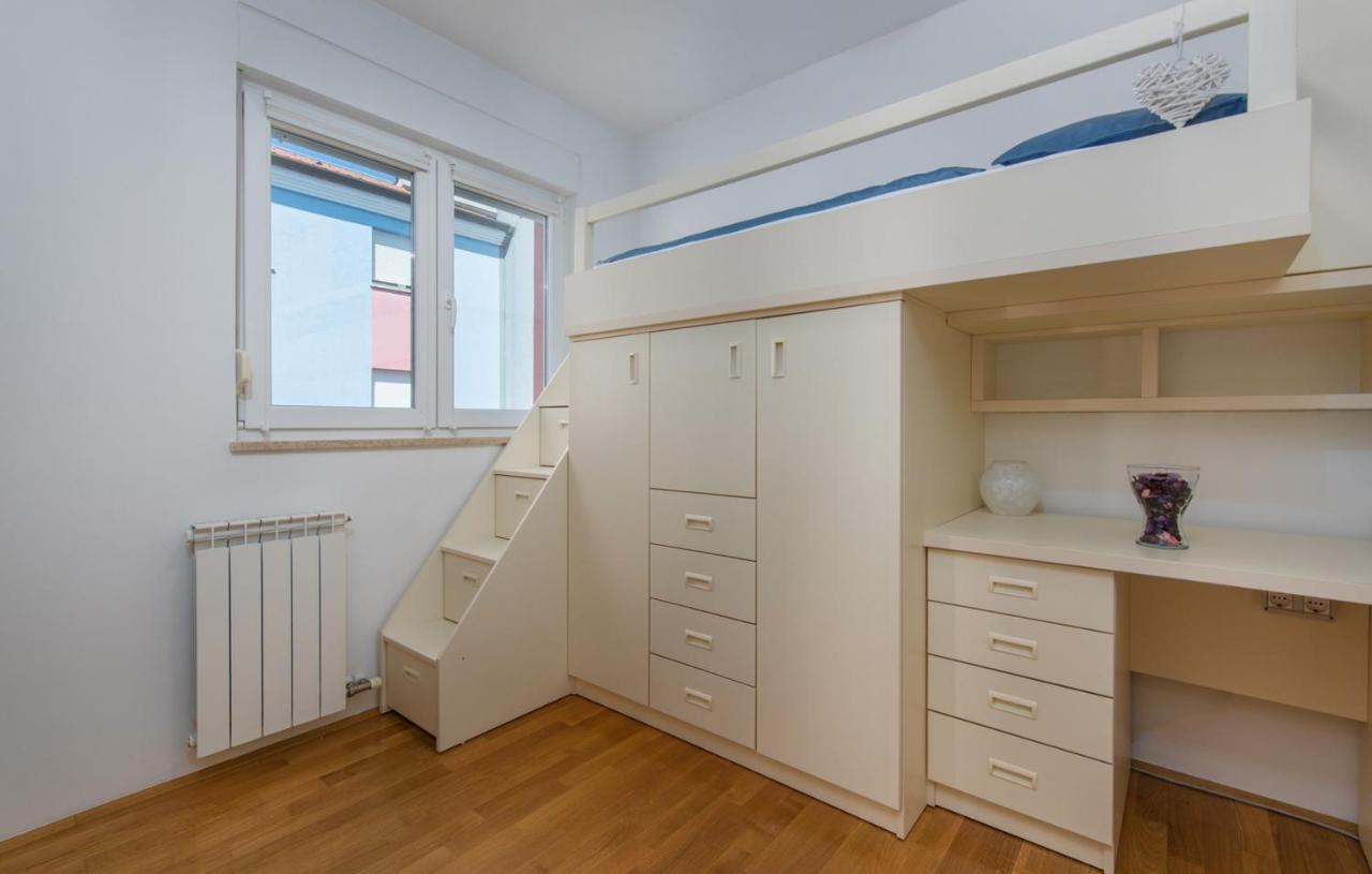 Apartment Melarnian Near The Beach In Umag Exteriér fotografie