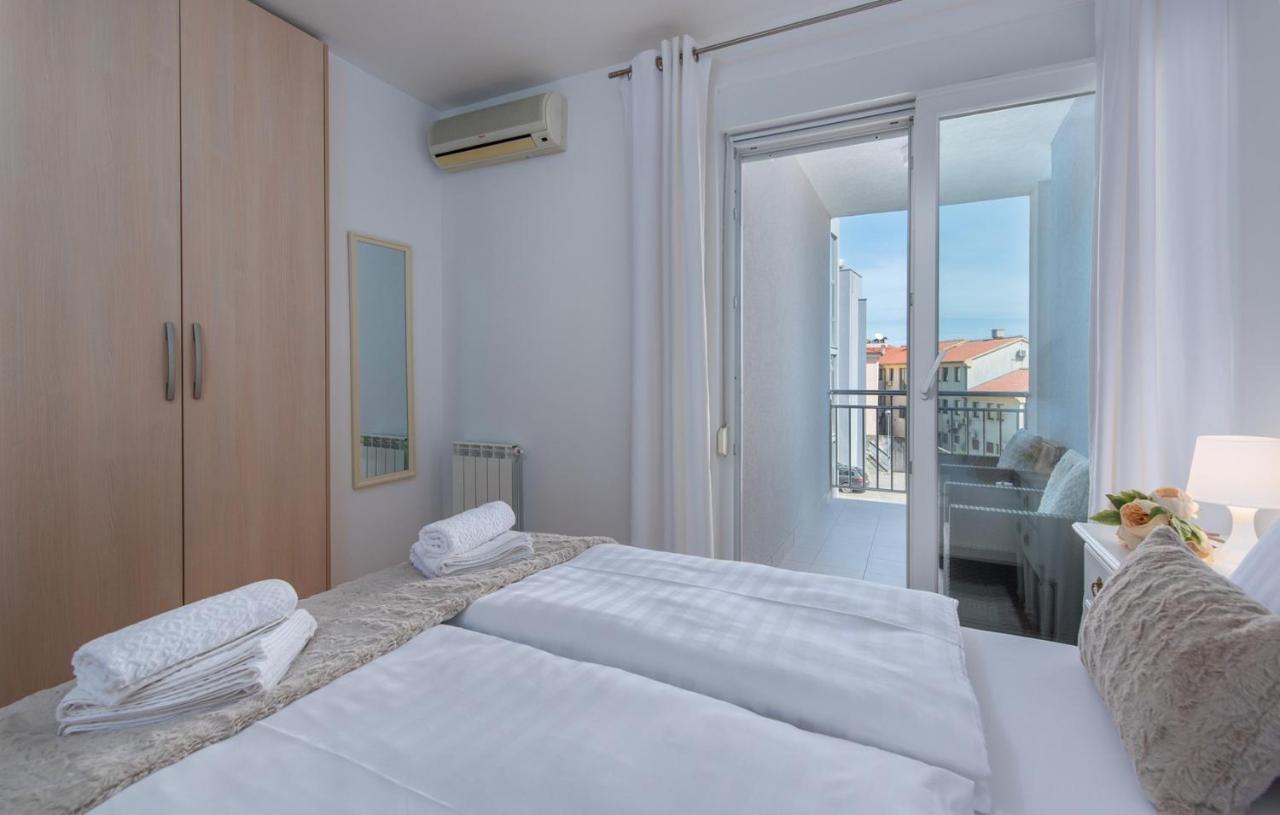 Apartment Melarnian Near The Beach In Umag Exteriér fotografie