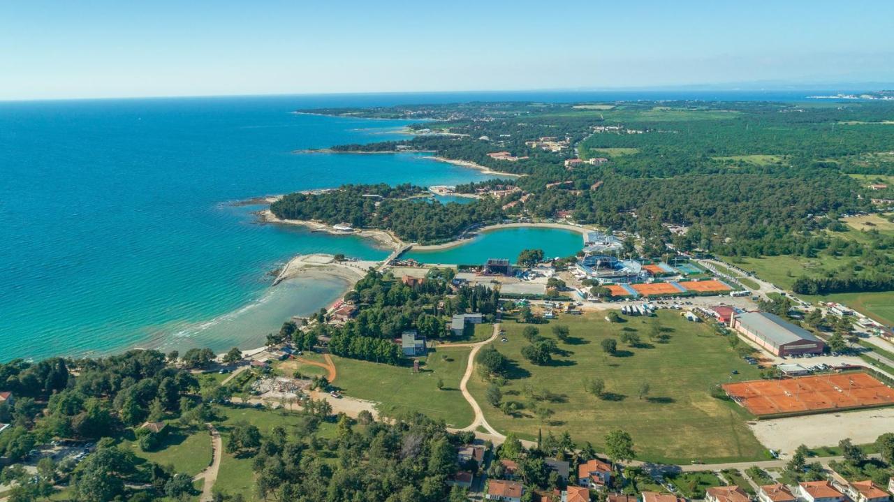 Apartment Melarnian Near The Beach In Umag Exteriér fotografie